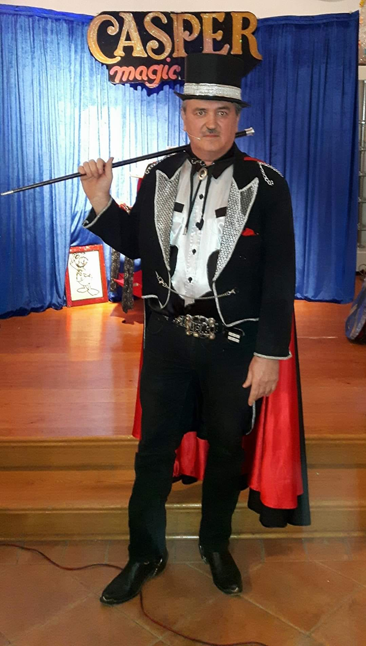 NAJUKUSNIJI I NAJUZBUDLJIVIJI POČETAK ŠKOLSKE GODINE Ove subote slastičarna Häagen-Dazs daruje mališane i školarce sladoledom i mađioničarskim showom!