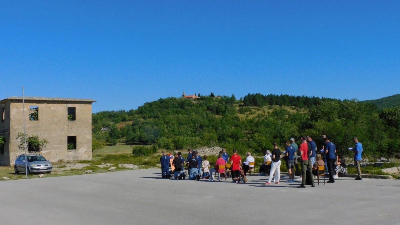 Ozdravio oboljeli dječak, roditelji vjeruju kako su uslišane njihove javne molitve krunice kod Trilja