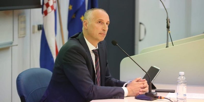 STEČAJ KK SPLITA? Direktor 'žutih': Šokiran sam!; Puljak: Toni Tomas je okrenuo leđa splitskom sportu