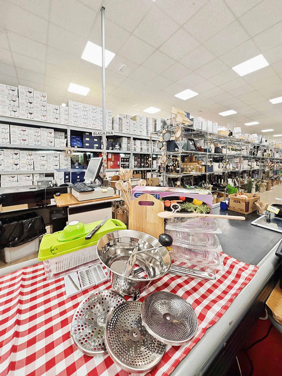 NIRS vam poklanja sve za zimnicu!