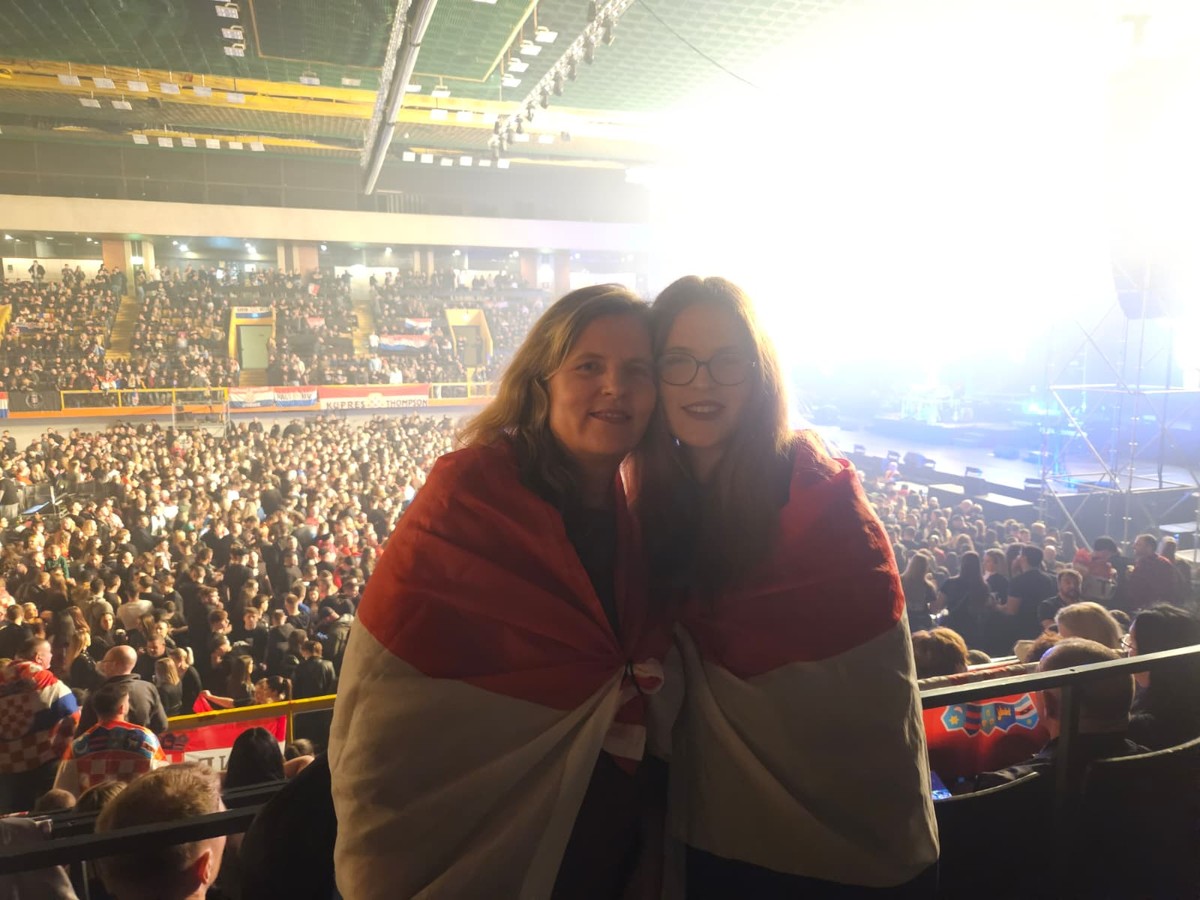 VIDEO Pogledajte kojom je pjesmom Thompson otvorio koncert
