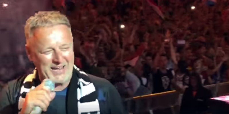 VIDEO: Tko je Thompsonu zabranio pjevati?