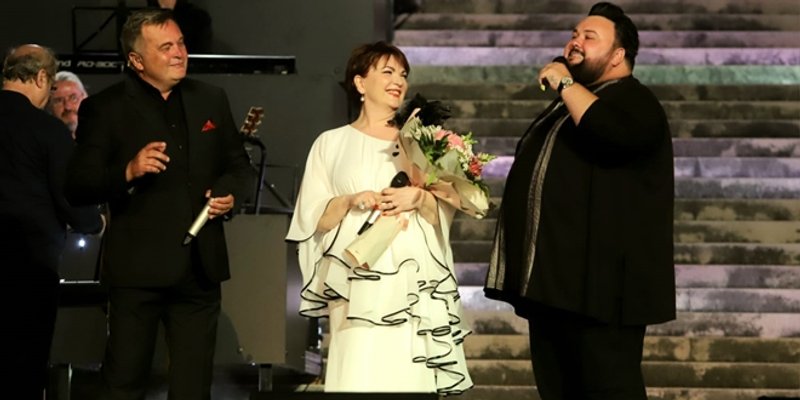 VIDEO Pogledajte kako je publika Zorici Kondži čestitala rođendan