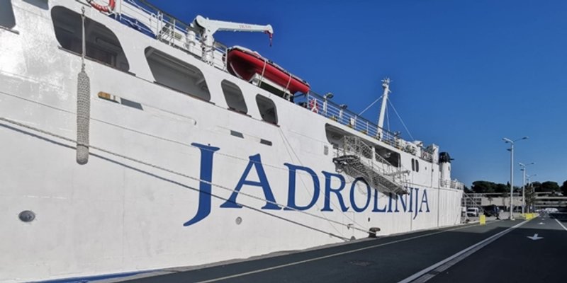 TROJICA MRTVIH U PADU RAMPE TRAJEKTA LASTOVO! Živote su izgubili kormilari i vođa stroja, prvi časnik palube teško je ozlijeđen