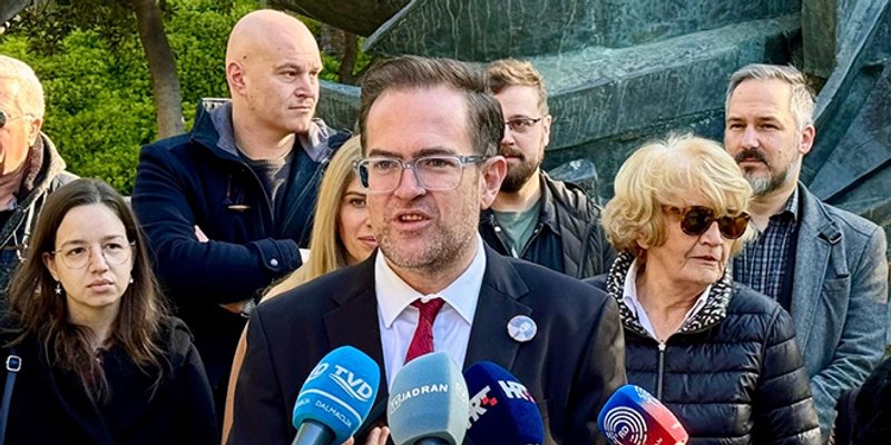 BARBIR PREDSTAVIO LISTU Na izbore izlazi s troje članova SDP-a, a nakon izbora očekuje suradnju i s Direktom i Možemo