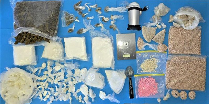 U garaži na Brdima držao 4 kile speeda i 4.350 tableta ecstasyja, završio je iza rešetaka