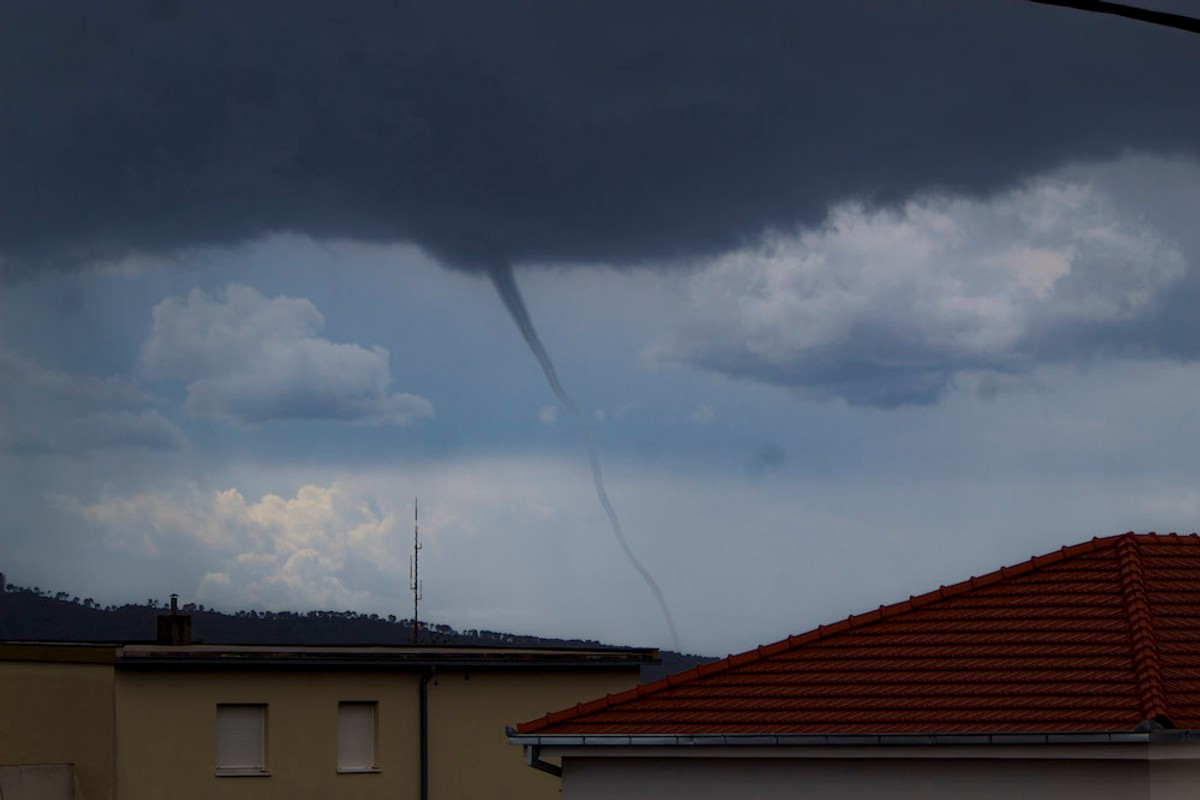 VIDEO Pijavica u Bračkom kanalu