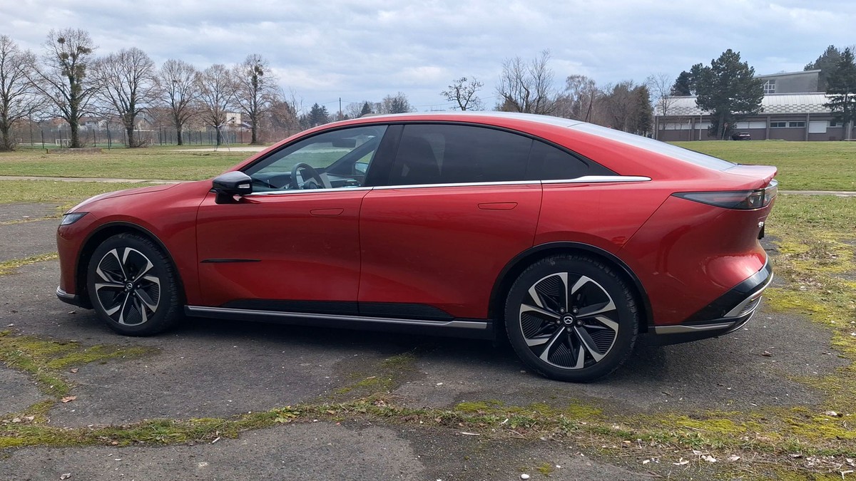 [TEST AUTA] Mazda 6e: Električni premium bez premium cijene
