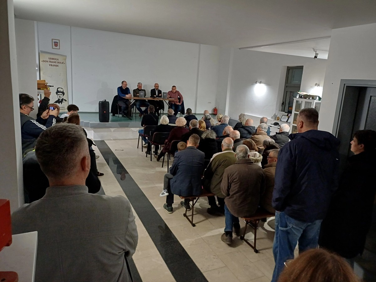 Održana promocija knjige 'Vranjički žrtvoslov 20. stoljeća' politologa Josipa Marovića