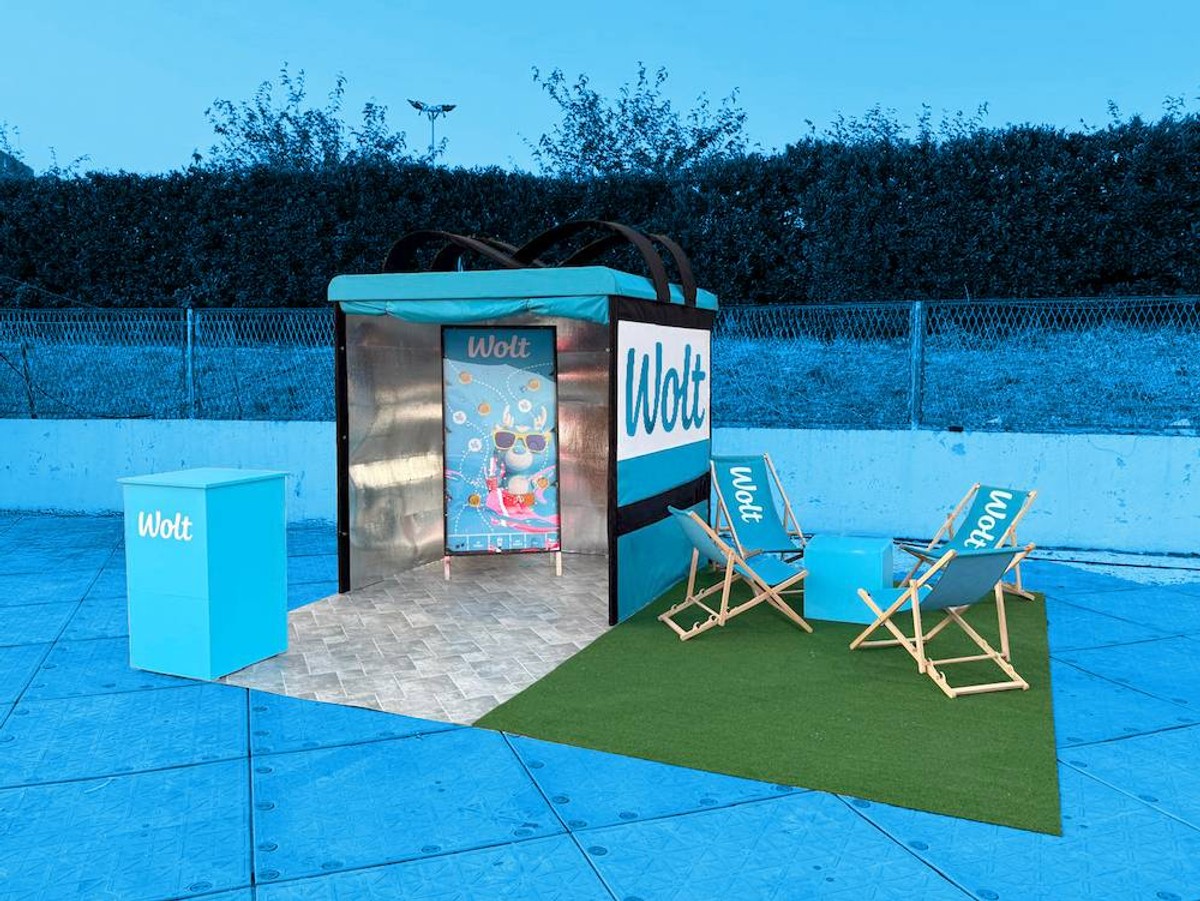 Preuzmi Wolt na Ultri - uživaj u ekskluzivnim pogodnostima i najbržoj festivalskoj dostavi