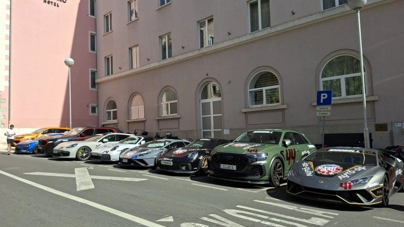 Spektakl na Rivi: Modball Rally pretvorio Split u izložbu superautomobila