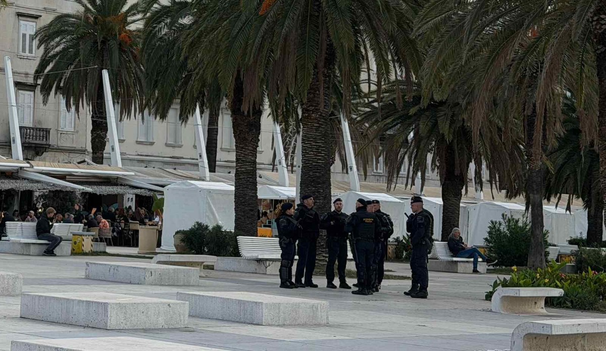 Dan nakon utakmice Hajduka i Ajaxa policija još na Rivi: Pojačane mjere nisu završile