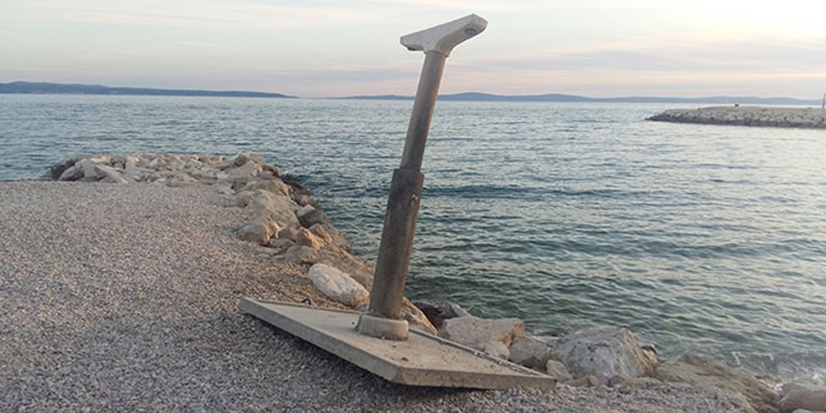 Žnjan: Tko će odgovarati kad ovaj tuš nekoga poklopi?