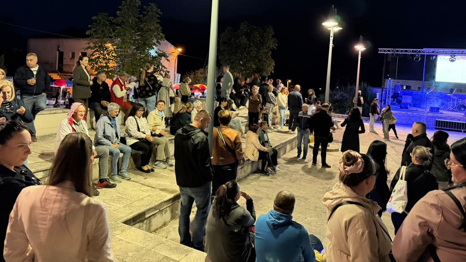 VIDEO Dugopolje se puni povodom Bebekova koncerta