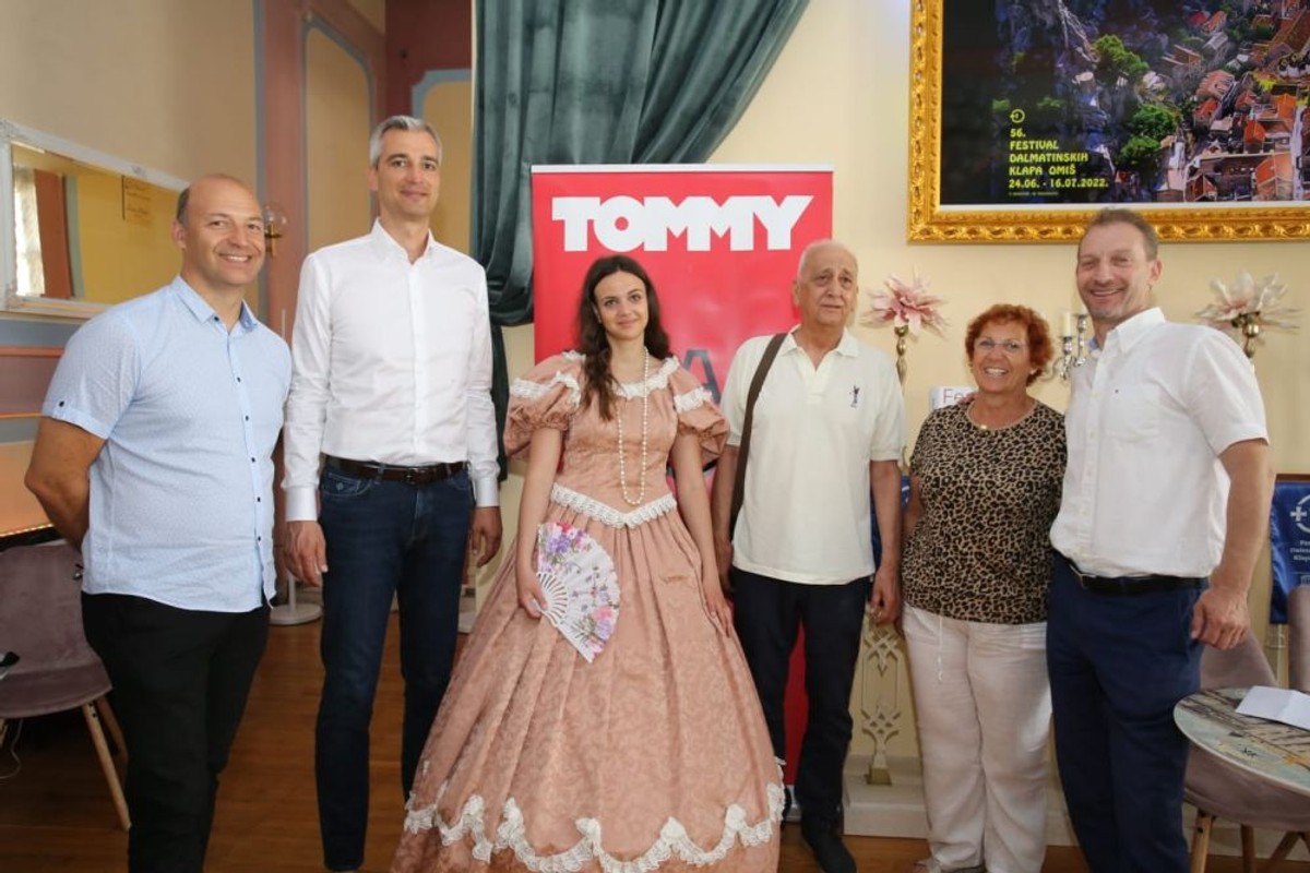 Predstavljanje Festivala dalmatinskih klapa - Omiš | foto: Veljko Martinović