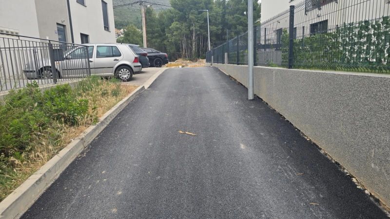 FOTO Dio Strožanca dobio novu kanalizaciju, infrastrukturne vodove i završni sloj asfalta