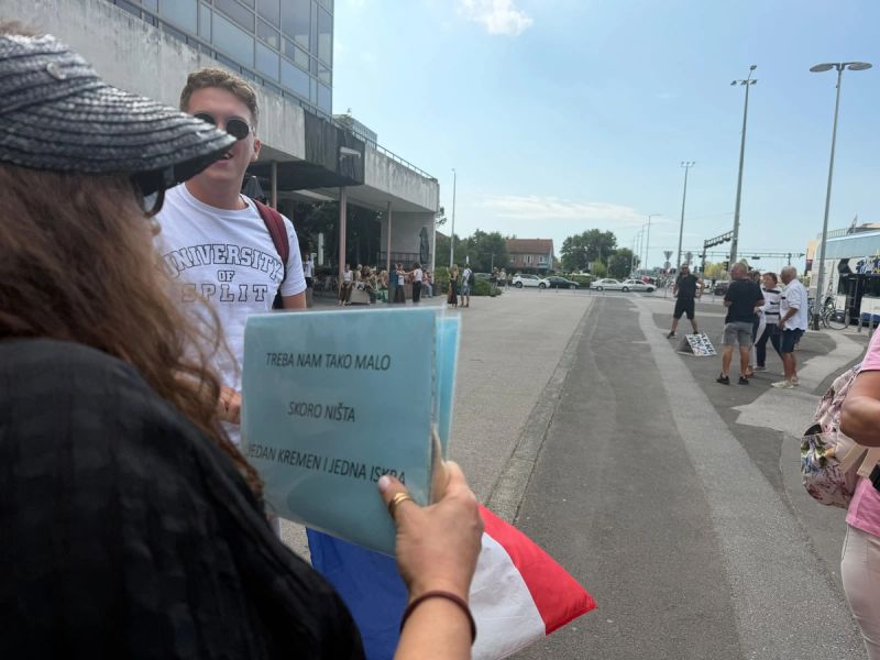 Prosvjed 'Hodaj za Liku, hodaj za Hrvatsku'