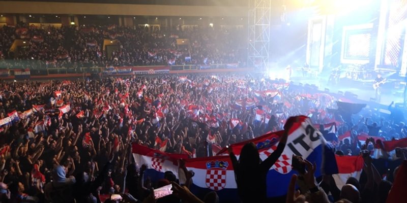 VIDEO Thompson '92. s ratišta došao u Split otpjevati Bojnu Čavoglave: 'Torcida je tada napravila bakljadu'