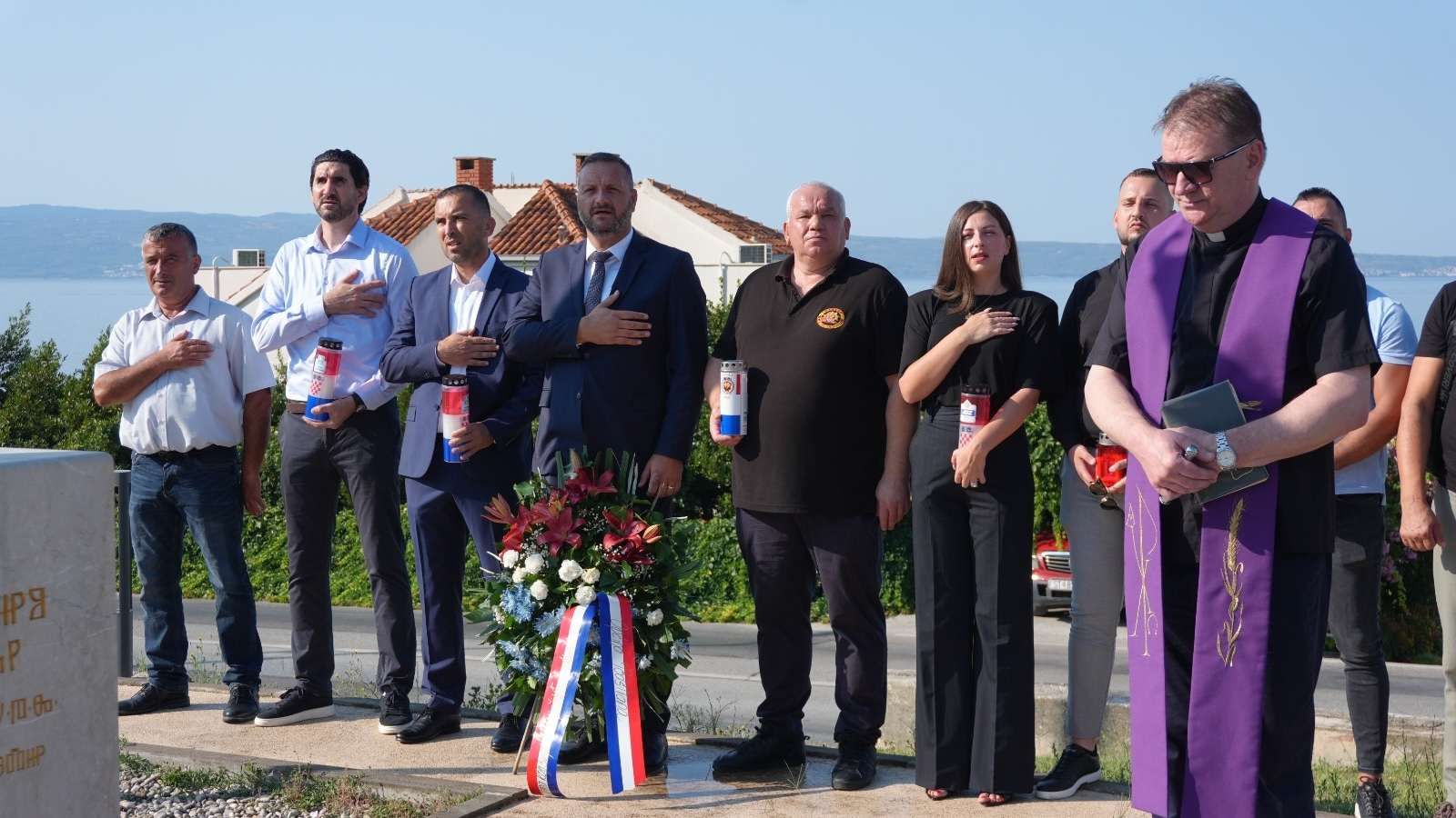 FOTO Podstrana se poklonila hrvatskim braniteljima: Pogledajte kako je obilježena 31. obljetnica Oluje