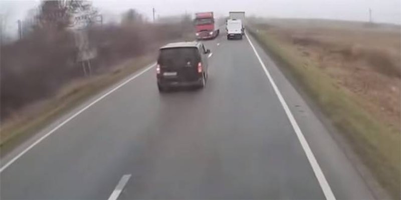 STRAVIČNA NESREĆA Sedam navijača PAOK-a poginulo u sudaru kombija i kamiona u Rumunjskoj