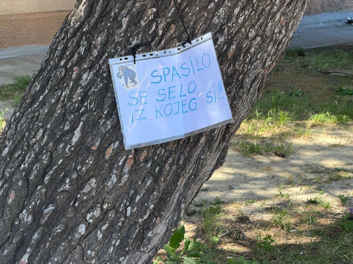 Splićaninu dozlogrdilo smeće na zelenoj površini, ostavio neodgovornom susjedu originalnu poruku