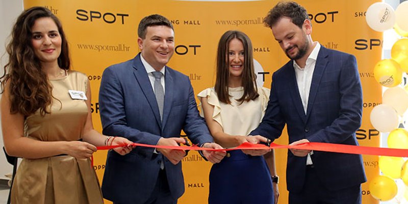 OTVOREN SPOT SHOPPING MALL: Brojni kupci već prvog dana pohrlili u ovaj značajan objekt za čitavu Makarsku rivijeru 