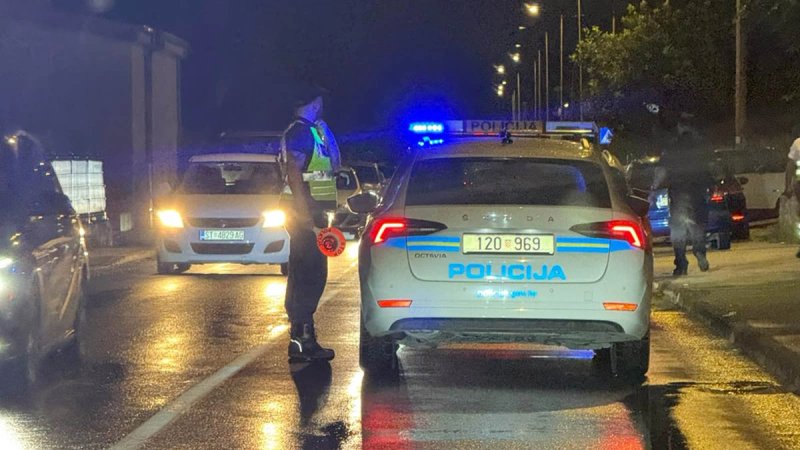 Splićanin vozio motocikl za vrijeme zabrane i odbio alkotestiranje