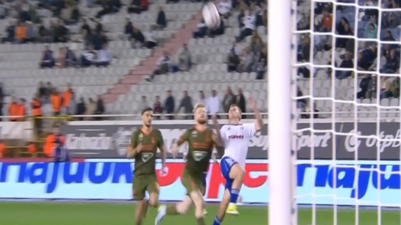 SUDAČKI EKSPERT: Ovaj kontakt ima sve elemente za kazneni udarac!