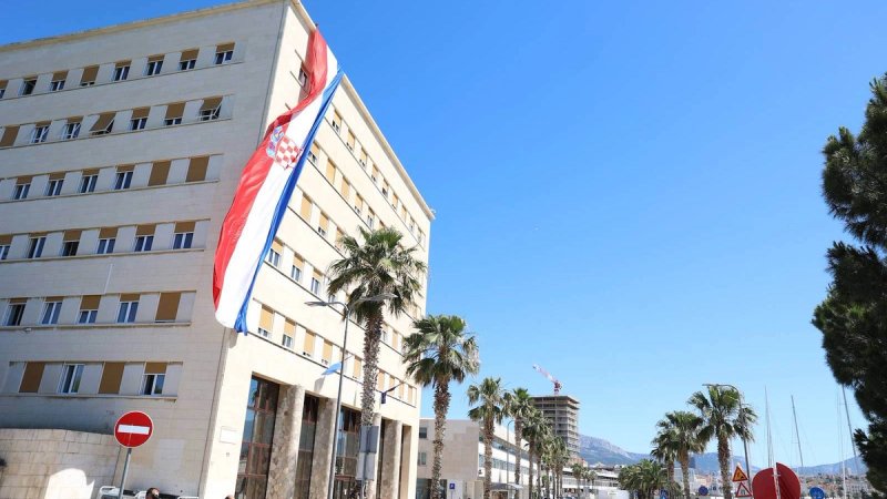 Iz splitske gradske uprave uputili sućut obiteljima stradalih u pomorskoj nesreći
