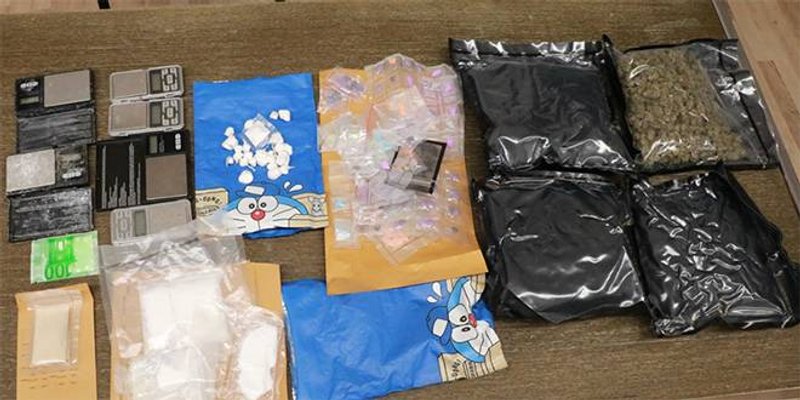 Policija u stanu djevojke u Čakovcu pronašla hrpu droge