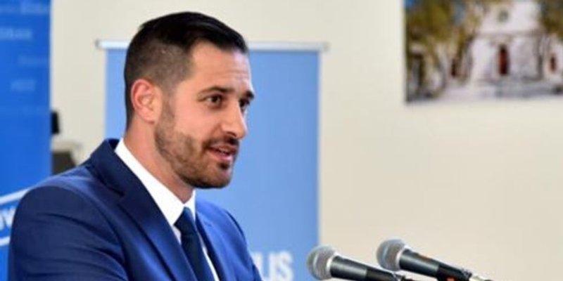 Sisačka gradonačelnica kaže kako je obiteljska tvrtka ministra Glavine odmaralište u Zaostrogu dobila po neobično povoljnim uvjetima