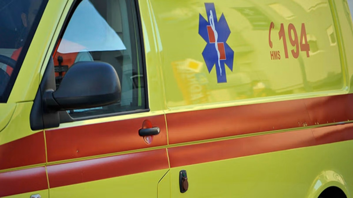 Motorist teško ozlijeđen u prometnoj nesreći, prebačen u splitsku bolnicu