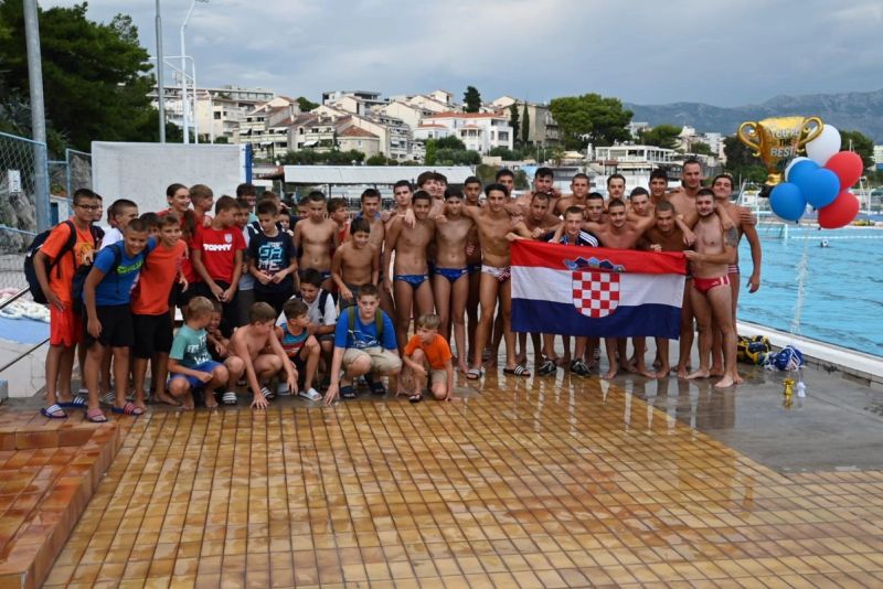 FOTOGALERIJA Pogledajte kako je splitski klub dočekao zlatnog juniora