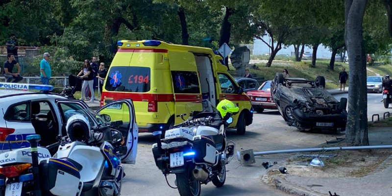 OPET POTJERA U SPLITU Bježao policiji pa okrenuo Audi na krov