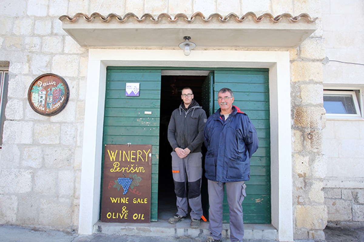 DOMOVINA CRLJENKA Vlado Perišin: 'Naša vinarija je mala, ali ima dušu'