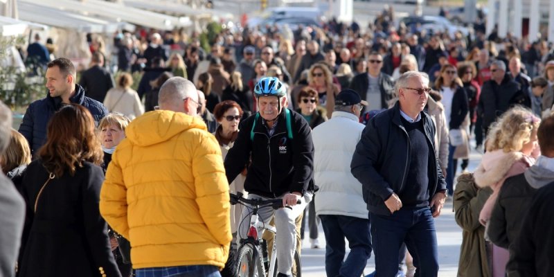 SRIJEDOM U CENTRU Splitski političari se druže s građanima