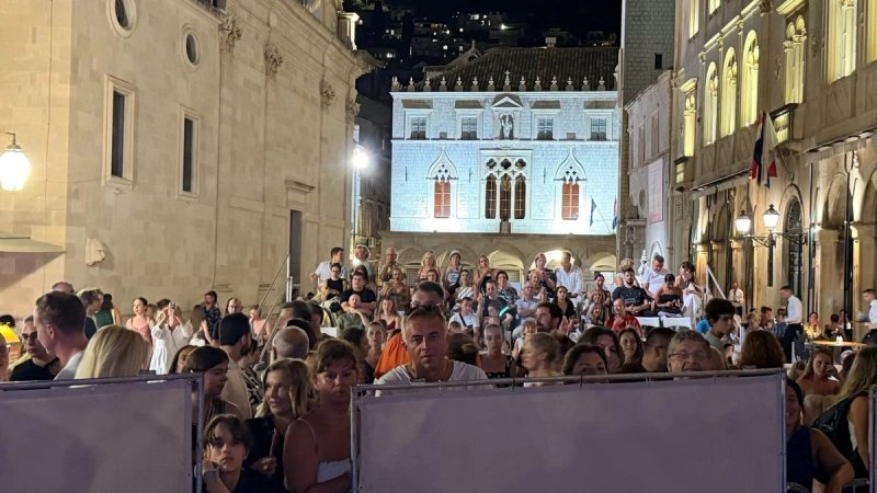 Svjetski poznati glazbenik stigao u Dubrovnik, plijenio pažnju prolaznika