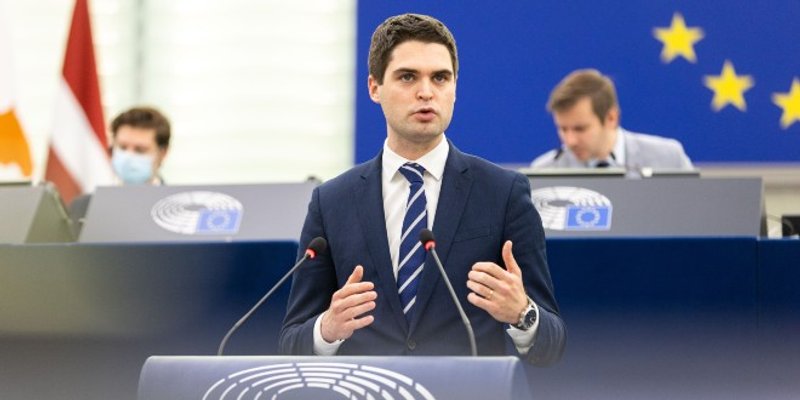 Ressler: Izbjegavanje čestitanja Božića radi blijedih i prolaznih pokusa bilo bi odricanje od Europe