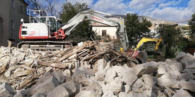 Kerumova sestra srušila kuću don Lovre Katića, radit će dvokatnicu s poslovnim prostorima 