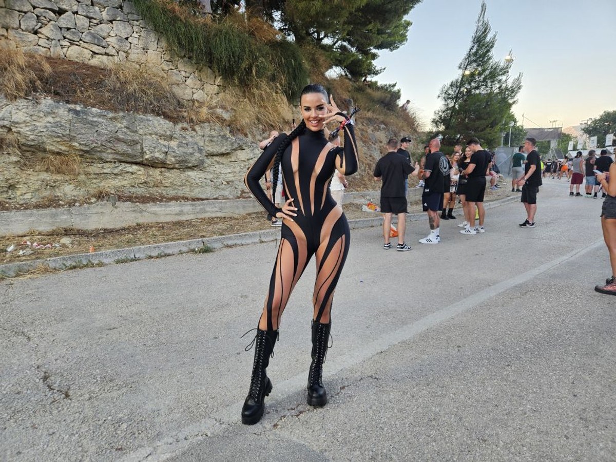 Ivana Knoll na Ultri