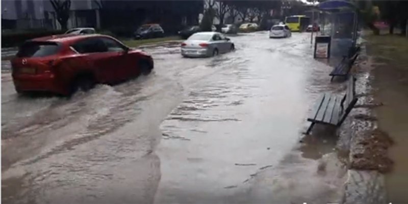 BAZEN SPLIT: Pogledajte kako izgleda cesta između dvije bolnice!