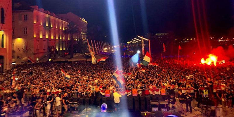 UŽIVO Thompson: 'Slavimo uvijek ovaj dan, nemojmo nasjedati na provokacije!'