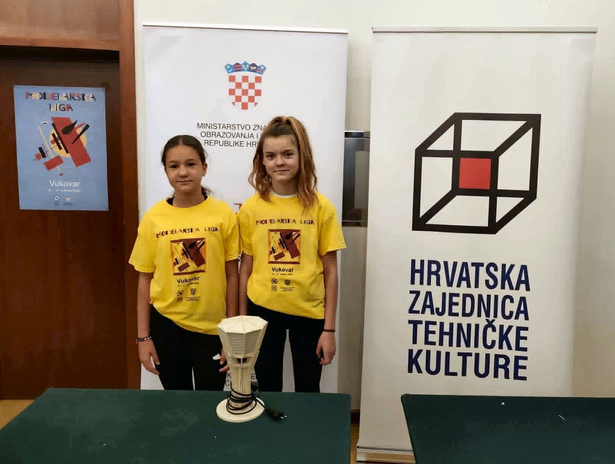FOTOGALERIJA Učenici OŠ Mertojak nastupili na državnoj razini Modelarske lige 2025./2026.