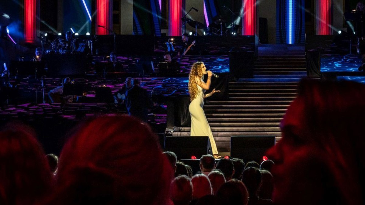 KOMPLETAN PROGRAM Donosimo popis ljetnih koncerata, festivala, ribarskih večeri, predstava...