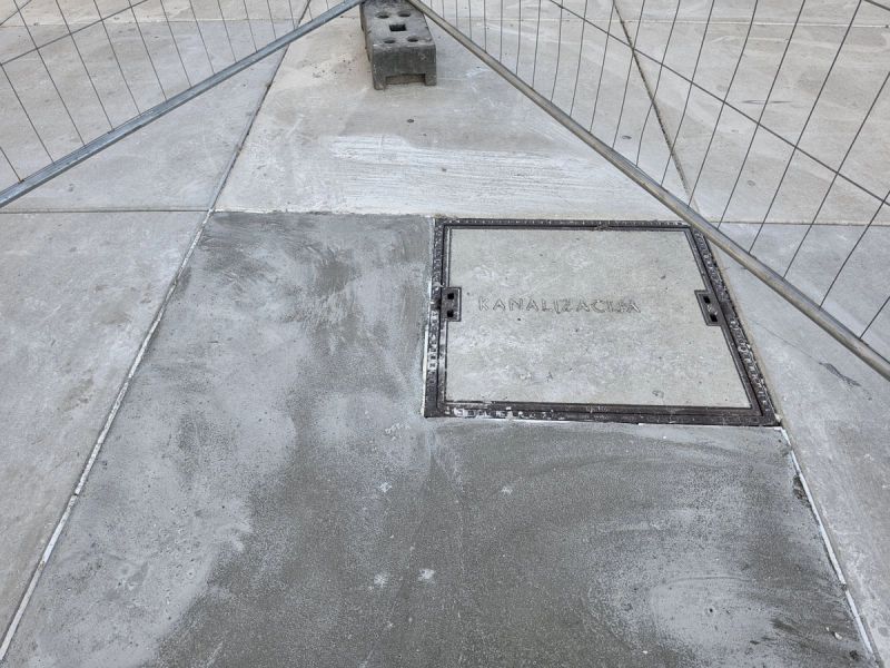 FOTOGALERIJA Sanirane kocke na splitskoj Rivi koje je oštetilo nevrijeme