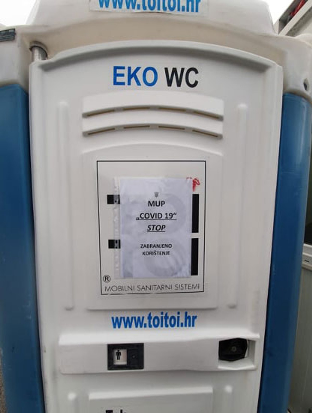 SPLIĆANKA O KAOSU NA GRANICI: 'Drže nas od sedam ujutro, nemamo gdje oprati ruke, a u autobusu je i dvogodišnja beba'