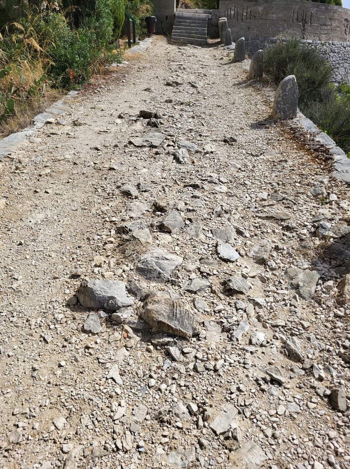 UŽEŽIN SV. JERE Saniran pristup marjanskoj crkvici