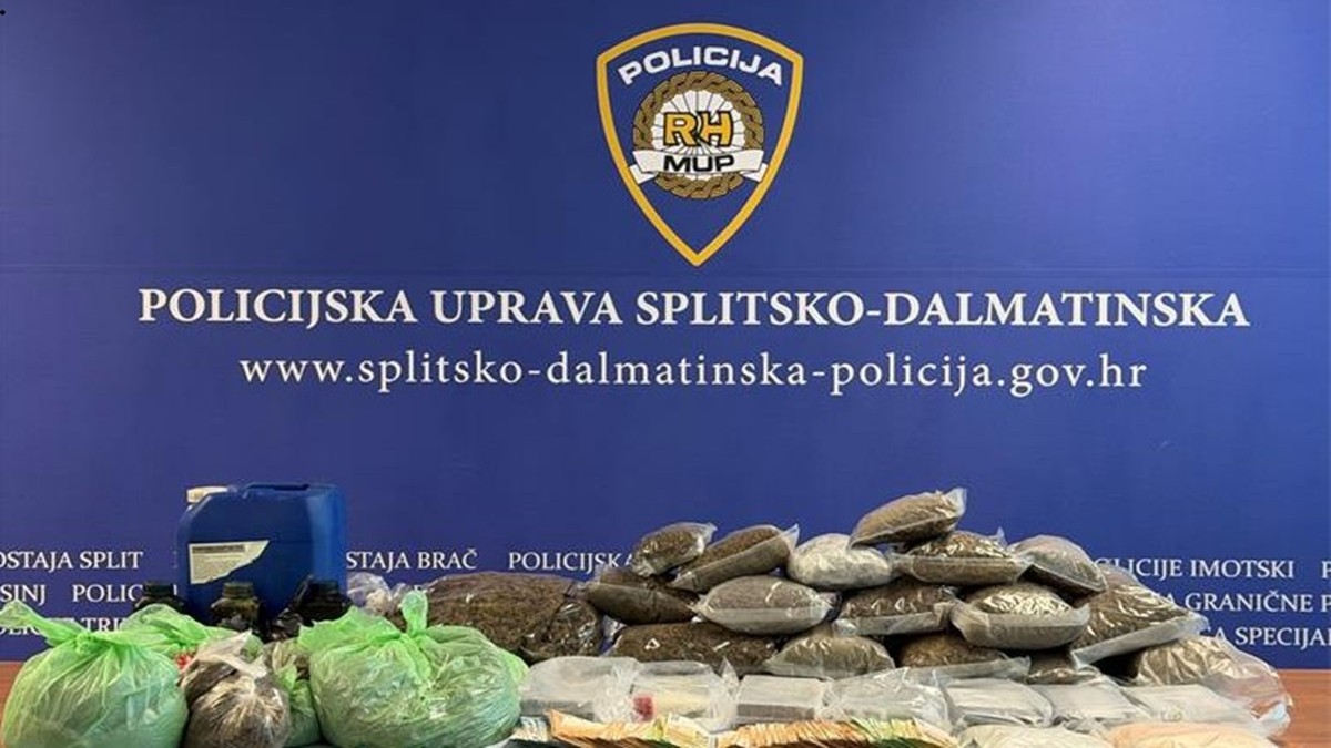 U Makarskoj pronađeno 29 kilograma kokaina, amfetamina i marihuane
