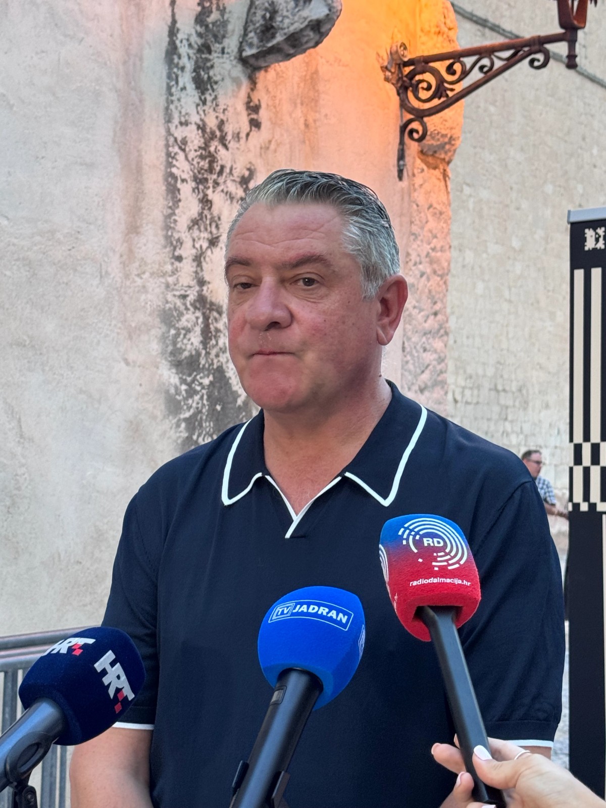 Verdijevim 'Don Carlosom' otvareno 72. Splitsko ljeto: Peristil ponovno postao velika operna pozornica