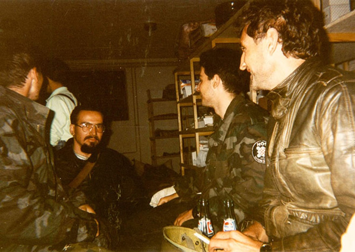 ODLIKOVAN SAMOZATAJNI SPLIĆANIN Napustio studij medicine i postao vukovarski heroj, spasio je mnoge živote...